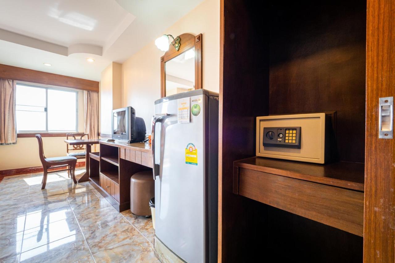 Reddoorz Navin Mansion 3 Pattaya Hotel Luaran gambar