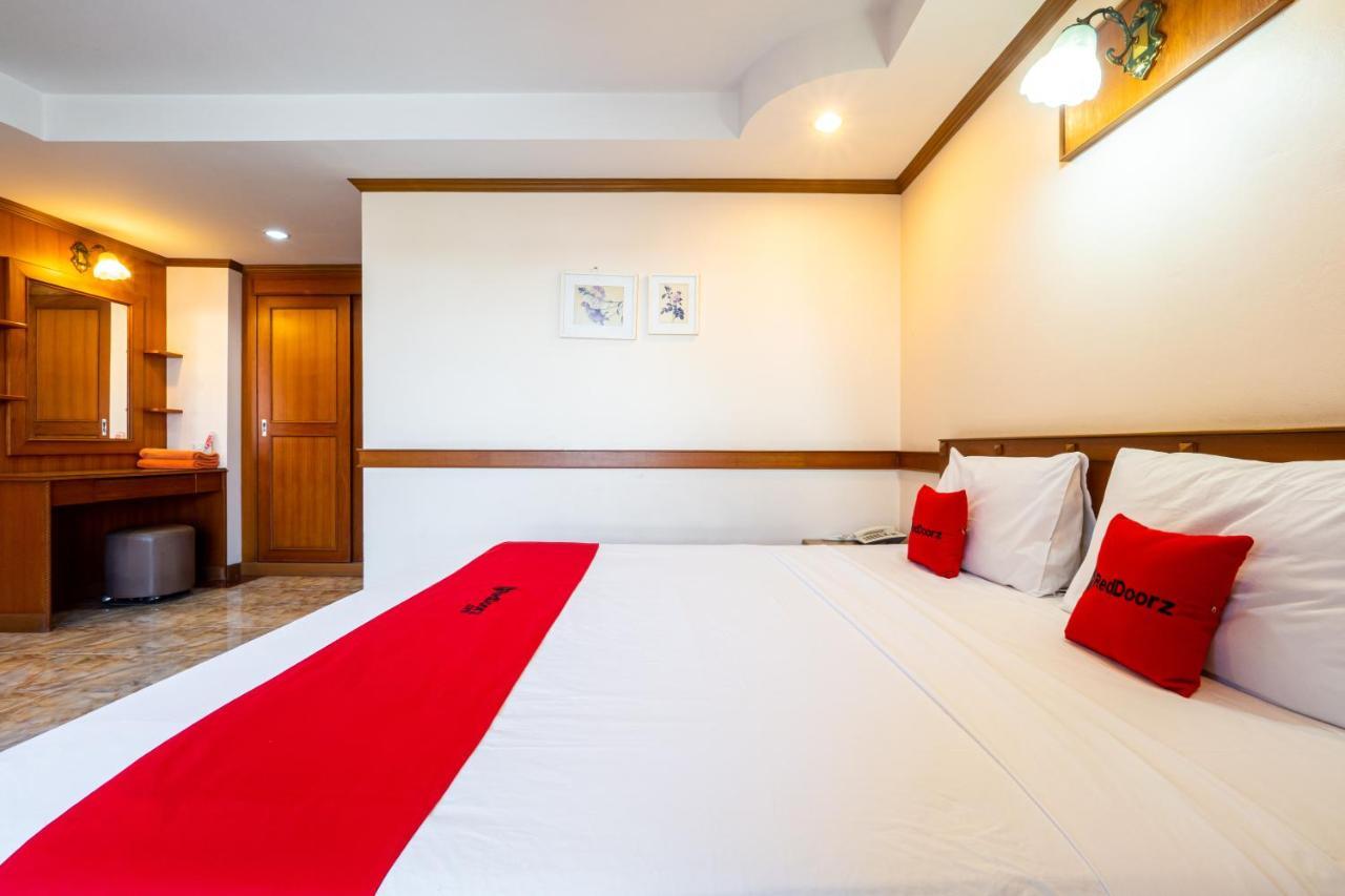 Reddoorz Navin Mansion 3 Pattaya Hotel Luaran gambar