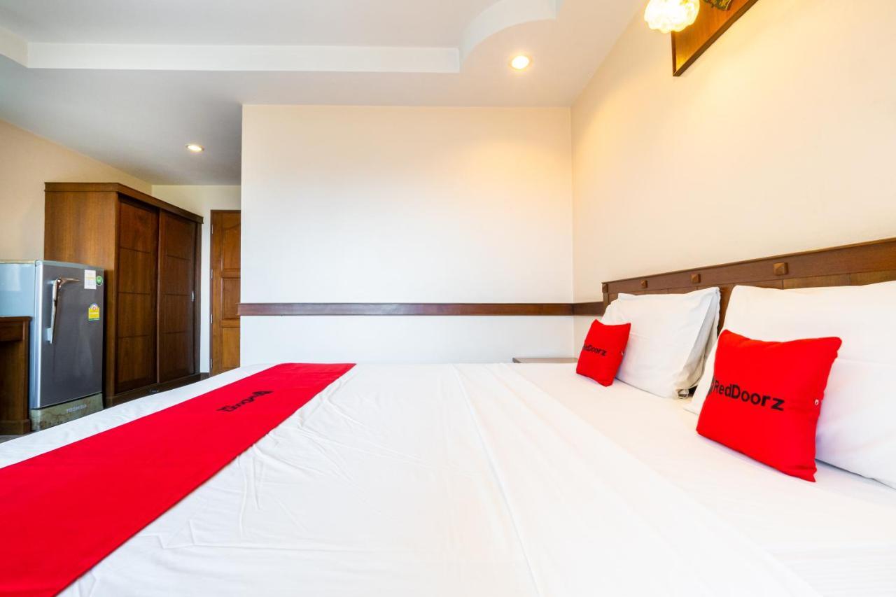 Reddoorz Navin Mansion 3 Pattaya Hotel Luaran gambar