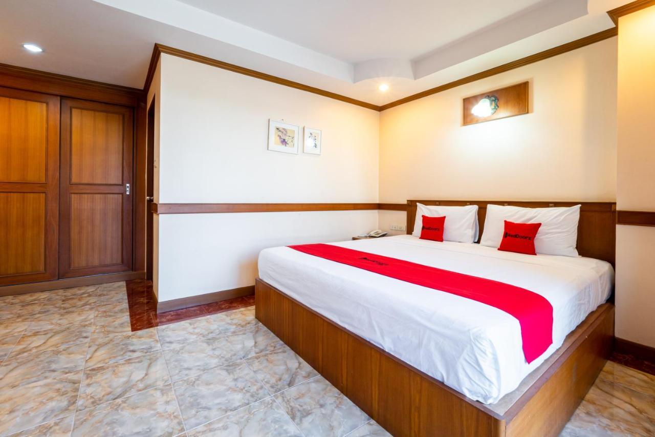 Reddoorz Navin Mansion 3 Pattaya Hotel Luaran gambar