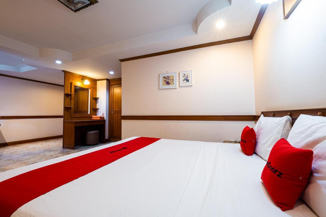 Reddoorz Navin Mansion 3 Pattaya Hotel Luaran gambar